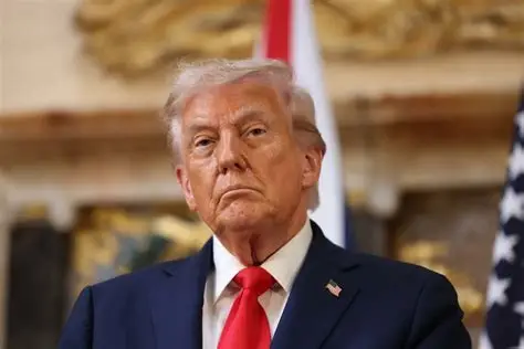 Trump afasta ação militar na Groenlândia, mas cobra diálogo imediato sobre o território