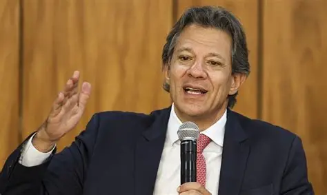 Haddad sai em defesa de Lula e diz que Vorcaro “enganou geral” ao se vender como grande empresário