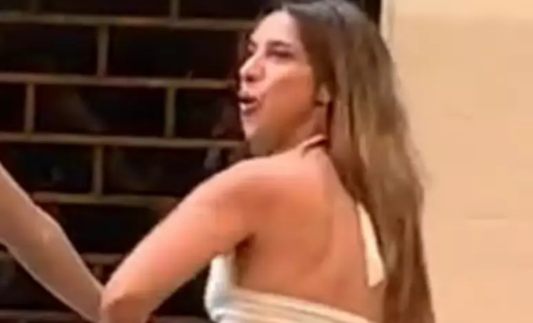 Turista argentina é investigada por racismo em bar de Ipanema