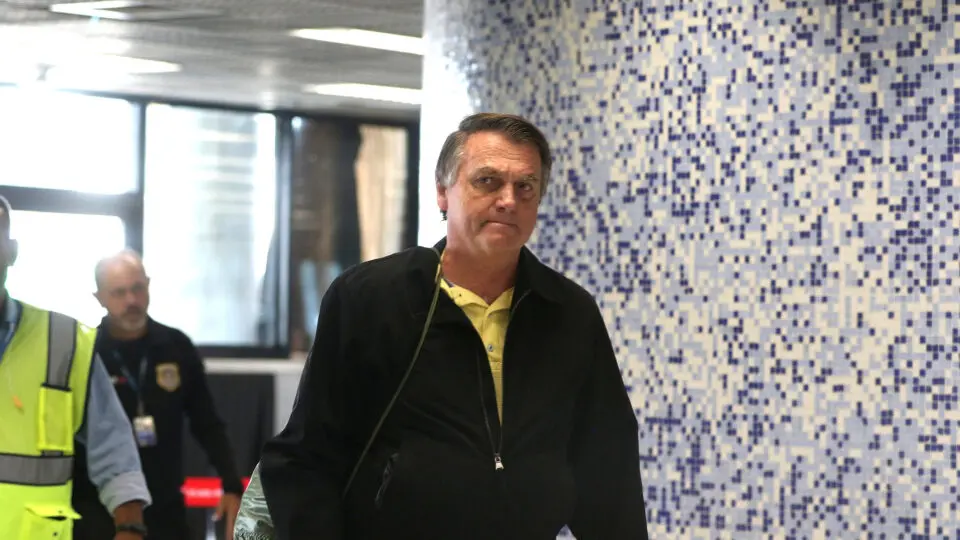 Mesmo doente, ordem é devolver Bolsonaro à cela