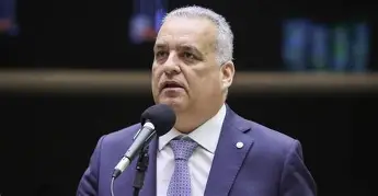 CPI do INSS tenta mais uma vez puxar Lulinha para o palco