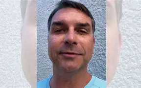 Bem feito: quando a política entra na avenida, a conta chega na apuração