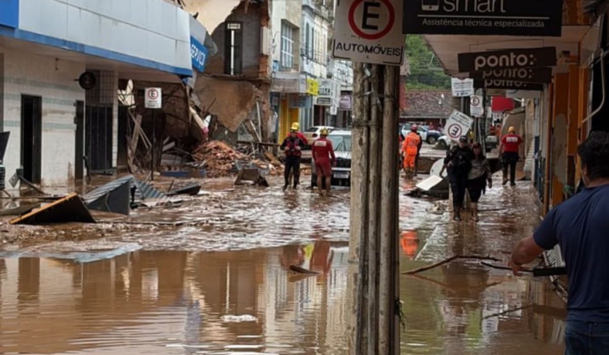 Luto, lama e silêncio: o temporal que transformou cidades mineiras em cenário de dor