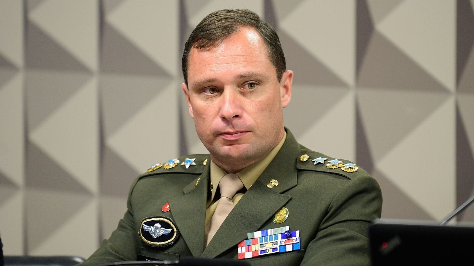 STF condena, Moraes aperta… e no fim Cid vira “aposentado” com salário garantido: a justiça seletiva segue firme