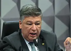 Presidente da CPMI do INSS procura Toffoli antes de depoimento decisivo sobre Banco Master