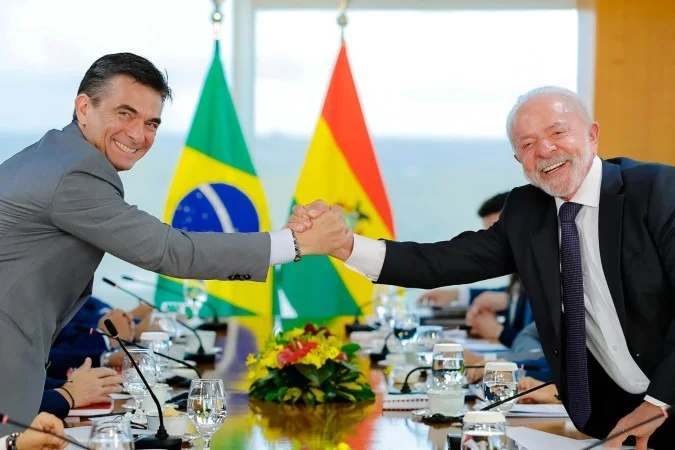 Entre diferenças e interesses: Lula e presidente boliviano apostam na união para fortalecer a América do Sul