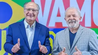 Lula confirma Alckmin como vice e dá início à pré-campanha com charme eleitoral