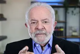 Lula sanciona lei de licença-paternidade em clima de pré-campanha