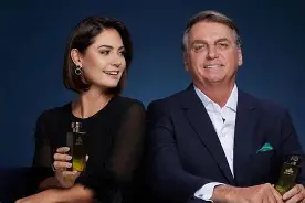 Bolsonaro sai em defesa de Michelle, pede união da direita e condena ataques internos