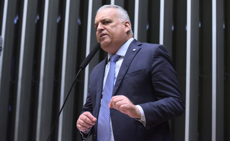 Congresso endurece leis: penas mais duras para crimes assustam — e dividem opiniões Congresso endurece leis: penas mais duras para crimes assustam — e dividem opiniões