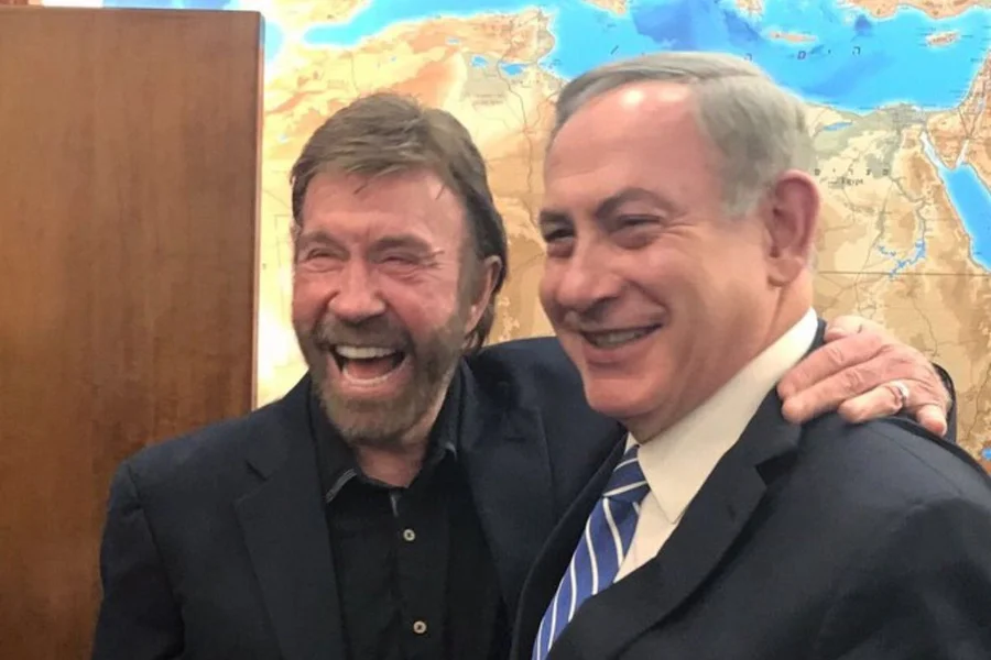 Netanyahu lamenta morte de Chuck Norris e destaca amizade com Israel