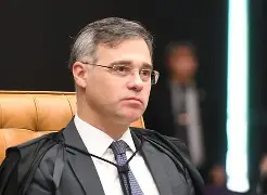 André Mendonça defende humildade na Justiça e diz que juiz não deve agir como “estrela”