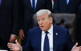 Trump afirma que Irã quer reabertura urgente do Estreito de Ormuz em meio à crise