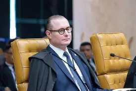 Cristiano Zanin mantém presidente do TJ-RJ no comando do governo e decisão gera repercussão