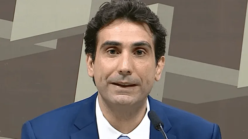 “Nunca conversei”: Galípolo nega contato com Moraes e levanta ainda mais dúvidas no caso Banco Master “Nunca conversei”: Galípolo nega contato com Moraes e levanta ainda mais dúvidas no caso Banco Master