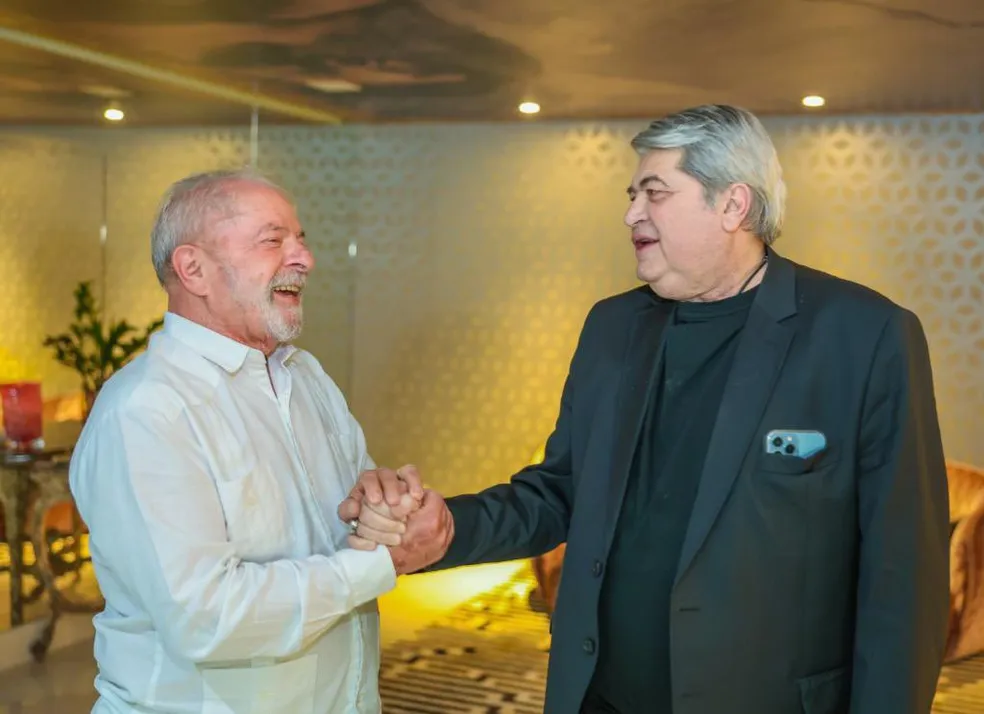 Datena se irrita ao vivo com “silêncio no ar” e expõe crise de audiência em rádio pública