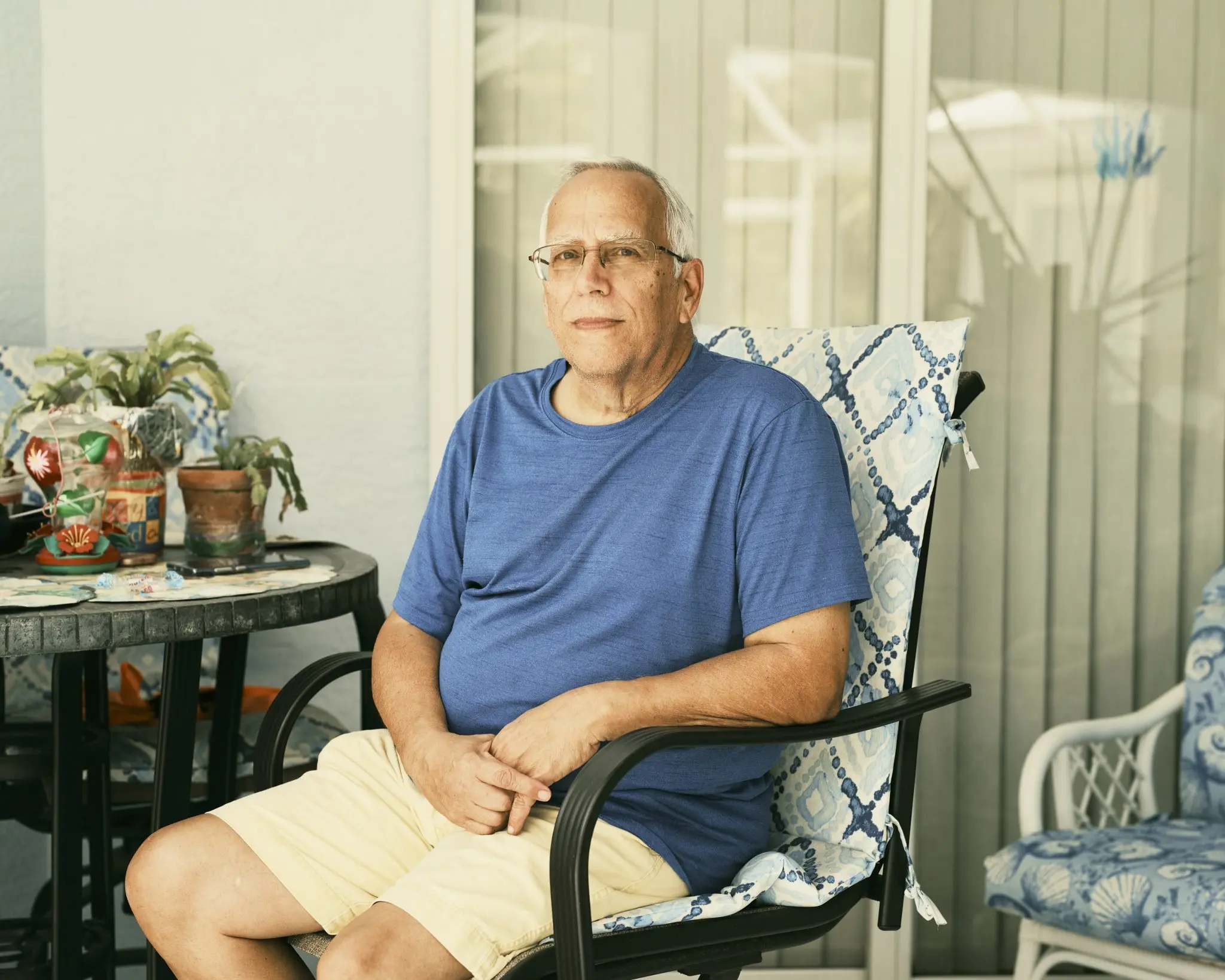 Irmão do Papa Leão XIV, apoiador de Trump, ganha destaque após polêmicas e promete mudar postura