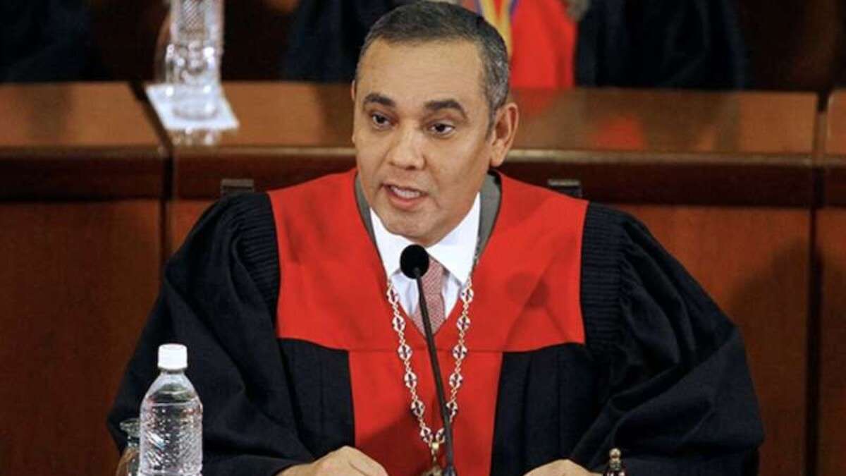 Crise na Venezuela leva à destituição de ministros do Supremo e marca nova fase política