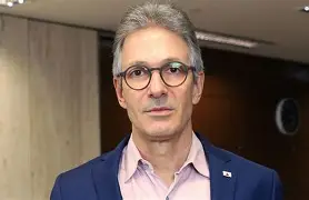 Romeu Zema propõe nova reforma da Previdência e defende aumento no tempo de contribuição