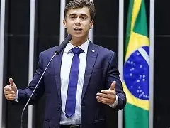 Nikolas Ferreira critica condenação por homeschooling e chama decisão de “inversão de valores”
