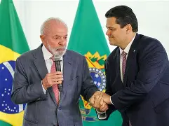 Moraes Cobra Explicações de Lula e Alcolumbre Sobre Lei da Dosimetria
