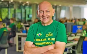 Luciano Hang critica notificação do MPF e fala em perseguição contra a Havan por uso da bandeira do Brasil