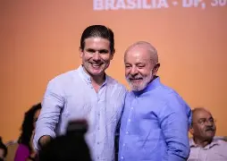 Fim da escala 6×1 avança no Congresso e promete mudar rotina de milhões de trabalhadores Fim da escala 6×1 avança no Congresso e promete mudar rotina de milhões de trabalhadores