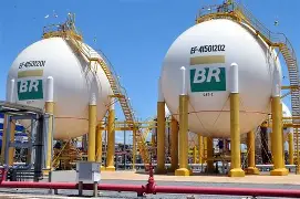 ✈️ Petrobras aumenta querosene de aviação em 18% e pressiona preço das passagens no Brasil