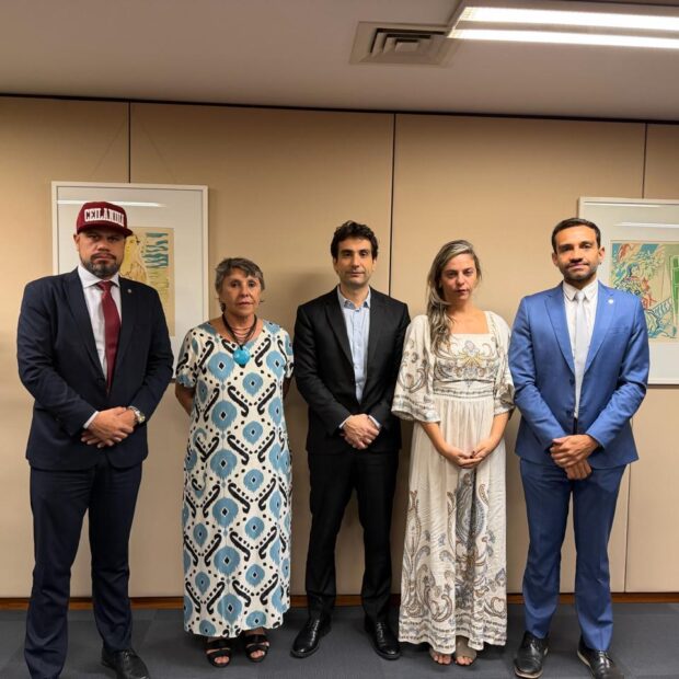 Deputados pressionam Banco Central e pedem proteção ao BRB em meio ao caso Banco Master Deputados pressionam Banco Central e pedem proteção ao BRB em meio ao caso Banco Master