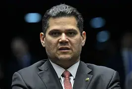 Alcolumbre adia votação de indicação ao CNJ por falta de quórum no Senado