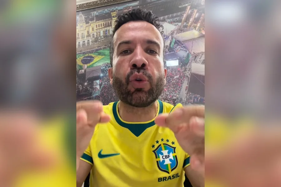 Janones critica Neymar, chama jogador de “vagabundo” e provoca reação nas redes sociais Janones critica Neymar, chama jogador de “vagabundo” e provoca reação nas redes sociais