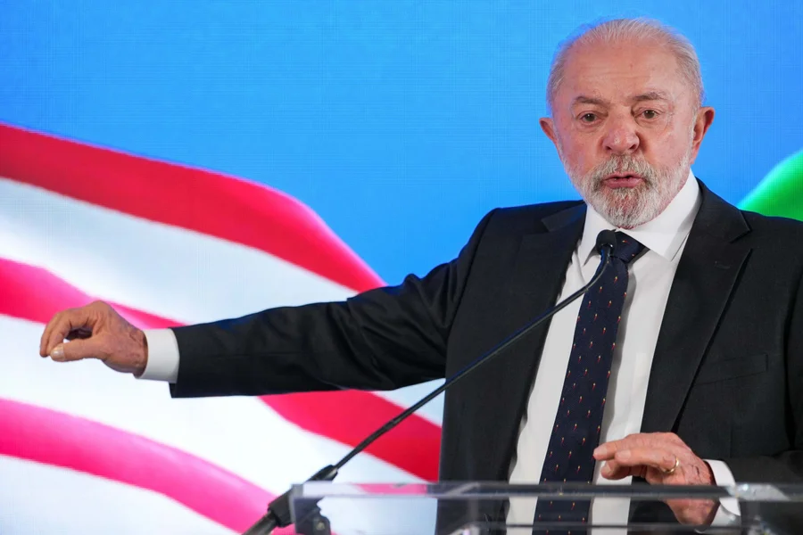 Lula entrega lista secreta a Trump e reunião fechada na Casa Branca gera novas críticas
