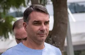 PL anuncia novo marqueteiro para reforçar pré-campanha de Flávio Bolsonaro em meio à crise política PL anuncia novo marqueteiro para reforçar pré-campanha de Flávio Bolsonaro em meio à crise política