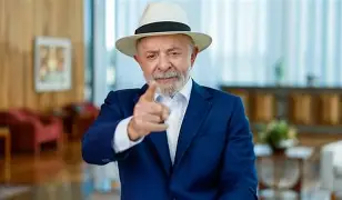 Lula recua da “taxa das blusinhas” em ano eleitoral e tenta recuperar popularidade