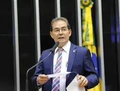 Paulinho da Força reage a Flávio Bolsonaro e nega influência de Moraes na Lei da Dosimetria
