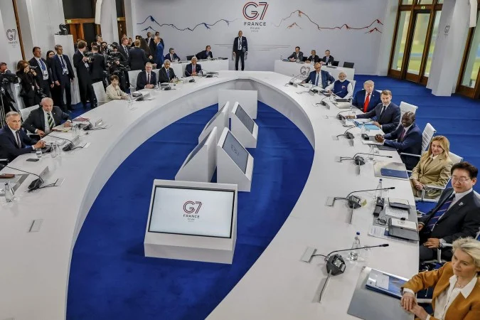 Lula critica modelo econômico global no G7 e diz que mundo fracassou em encontrar soluções duradouras para as crises Lula critica modelo econômico global no G7 e diz que mundo fracassou em encontrar soluções duradouras para as crises