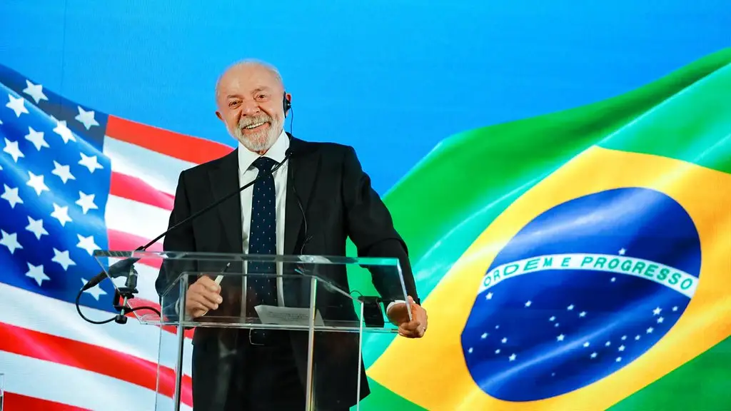 Lula reage a críticas dos EUA, defende o Mercosul e afirma: “Ninguém é dono da América do Sul”
