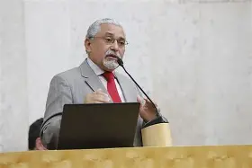Vereador Senival Moura do PT é preso em operação que investiga lavagem de dinheiro do PCC em empresa de ônibus de SP