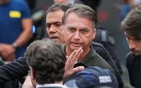 Defesa de Bolsonaro pede extensão da prisão domiciliar e destaca quadro de saúde ainda delicado