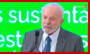 Lula critica elitismo político e diz a jovens: “entrem na política mesmo ouvindo que todo político é ladrão”