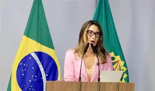 Janja afirma que brasileiros temem a “bala do Estado” e reacende debate sobre segurança pública e papel do governo