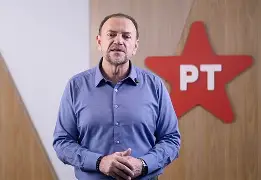 PT evita confronto com TSE e diz que decisão de Nunes Marques sobre pesquisa de Flávio Bolsonaro deve ser respeitada PT evita confronto com TSE e diz que decisão de Nunes Marques sobre pesquisa de Flávio Bolsonaro deve ser respeitada