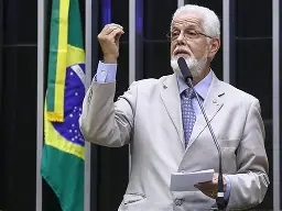 Deputado gera polêmica ao comentar roubo de celulares e revolta moradores da Bahia