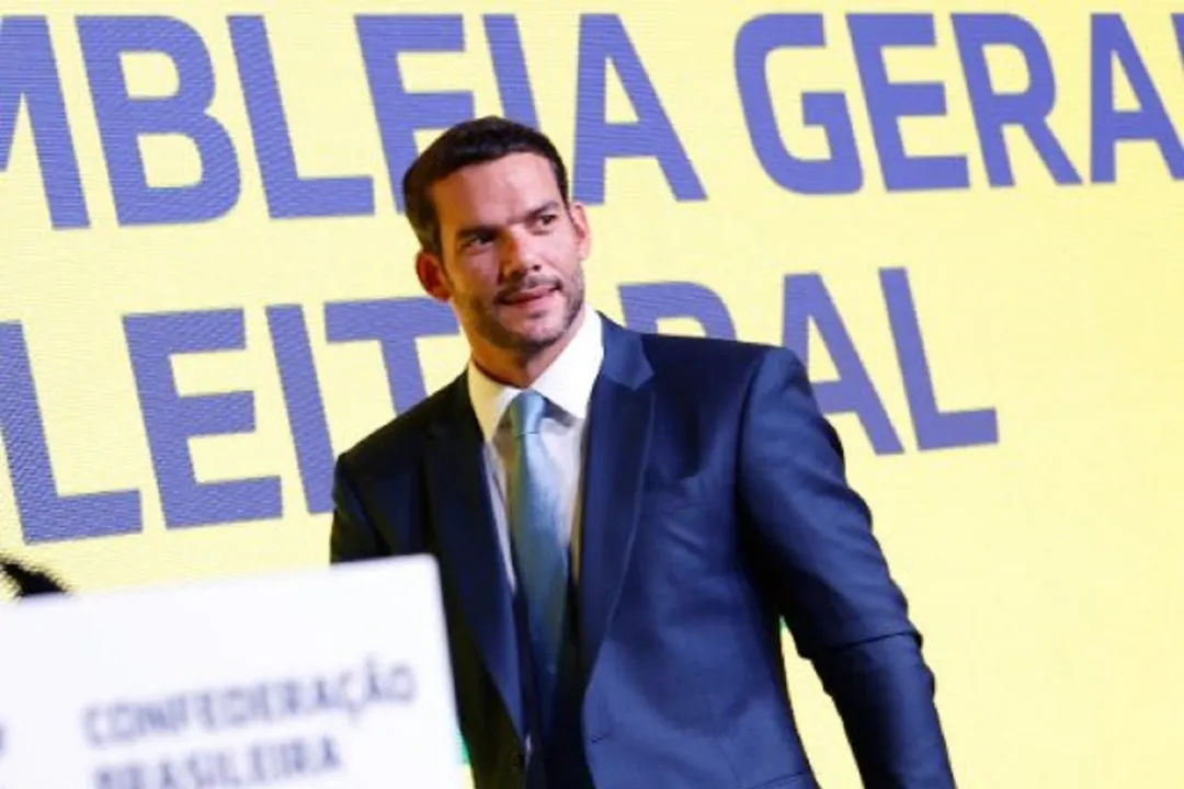 Escândalo na CBF: Samir Xaud é alvo de denúncias por suposto uso de dinheiro da entidade para bancar viagens e hospedagens de luxo