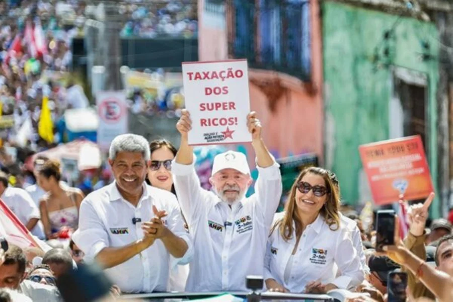 Lula intensifica agenda na Bahia em clima eleitoral e aposta no simbolismo do 2 de Julho