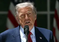 Trump ameaça retomar ataques ao Irã caso Hezbollah não seja contido no Líbano