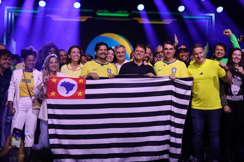 André do Prado lança pré-candidatura ao Senado com apoio de Tarcísio, Flávio Bolsonaro e respaldo de Eduardo Bolsonaro