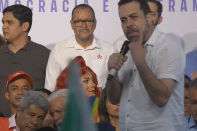 Boulos acusa Trump de tentar influenciar eleição brasileira e afirma que presidente dos EUA estaria interessado nas riquezas minerais do país