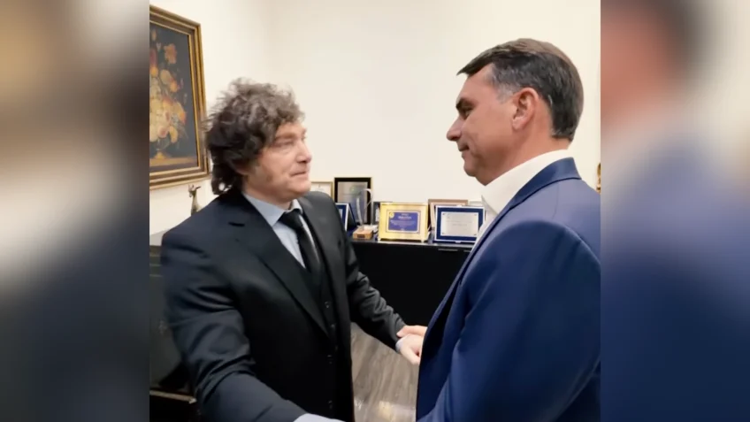 Milei lamenta não poder visitar Jair Bolsonaro e diz esperar reencontrar ex-presidente “depois”