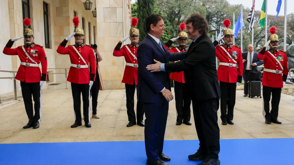 Tarcísio recebe Javier Milei no Palácio dos Bandeirantes e entrega maior honraria de São Paulo Tarcísio recebe Javier Milei no Palácio dos Bandeirantes e entrega maior honraria de São Paulo